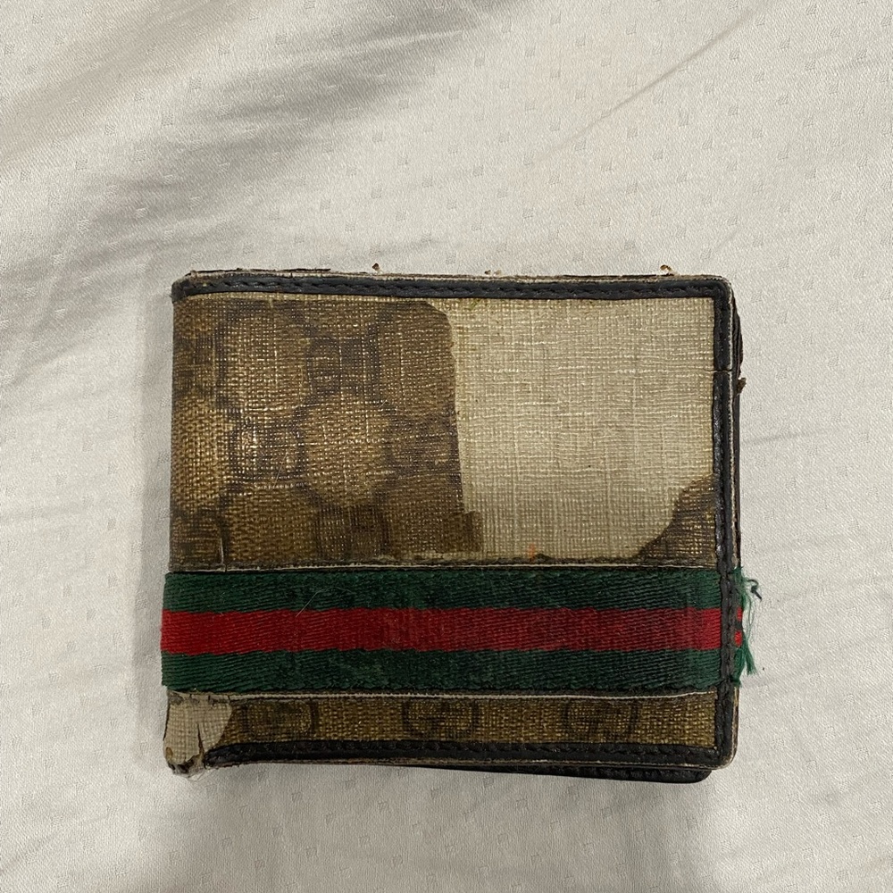 Gucci wallet